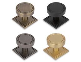 11389-001-claridge-round-knob-and-back-plate-antique-brass