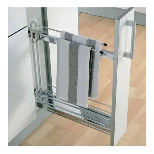 1504-002-150mm-narrow-larder-with-towel-rails-en