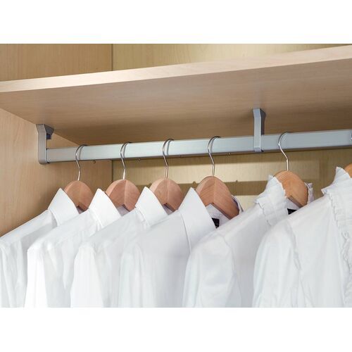 1599-003-Sleek Aluminium Hanging Rail