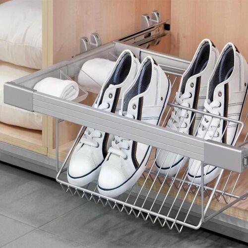 1903-001-keeper-pull-out-shoe-rack