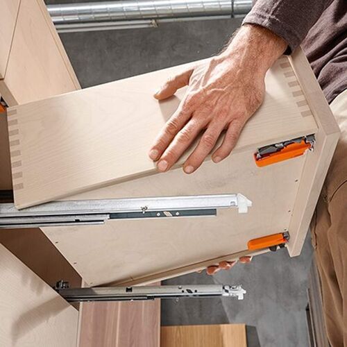 0928-106-Blum 560H Tandem Plus Blumotion 30kg (11-16mm Drawer Sides)