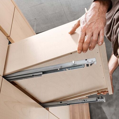 0928-106-Blum 560H Tandem Plus Blumotion 30kg (11-16mm Drawer Sides)