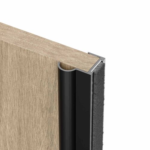 6478-005-black-classic-profiles-aluminium-handle-with-brush-for-18mm-doors-2700mm