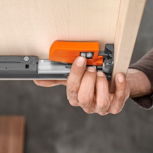 5883-003-blum-760h-movento-tip-on-40kg-push-to-open-max-drawer-sides-16mm-en