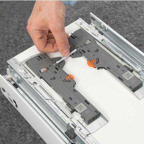 1763-009-blum-tip-on-blumotion-touch-release-soft-close-en-7