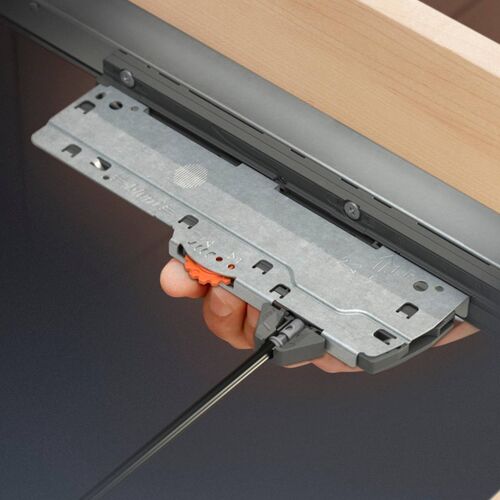 1763-013-blum-tip-on-blumotion-40kg-touch-release-soft-close-11-16mm-drawer-sides-en-2