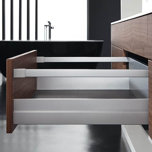 2061-001-grass-nova-pro-scala-assembled-pan-drawer-with-gallery-rails-186-mm-high