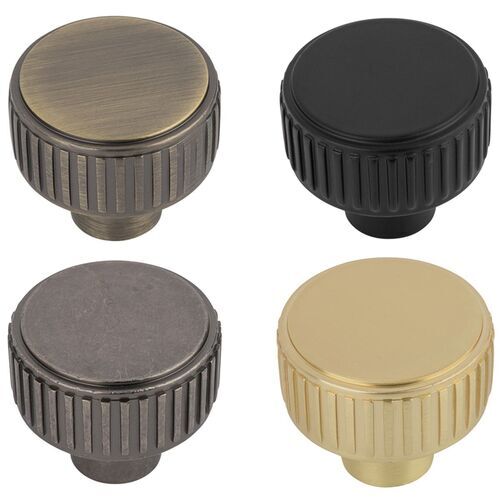 11401-001-linden-round-post-knob-with-reeded-edge